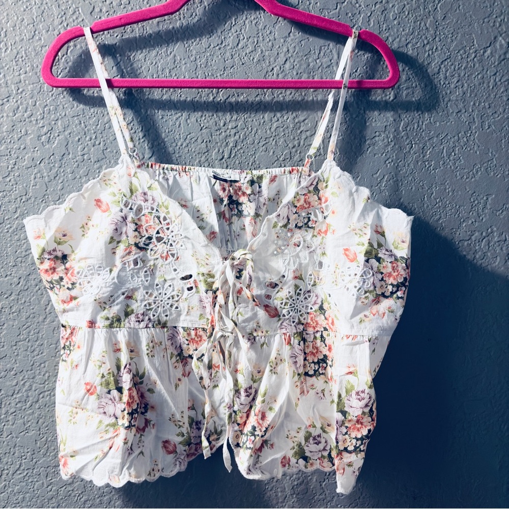 NWOT American Eagle Floral Lace-Up Women Top Size Large